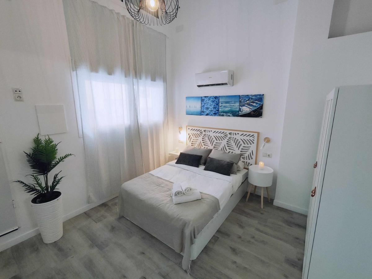 La Victoria Suites Malaga Exterior photo
