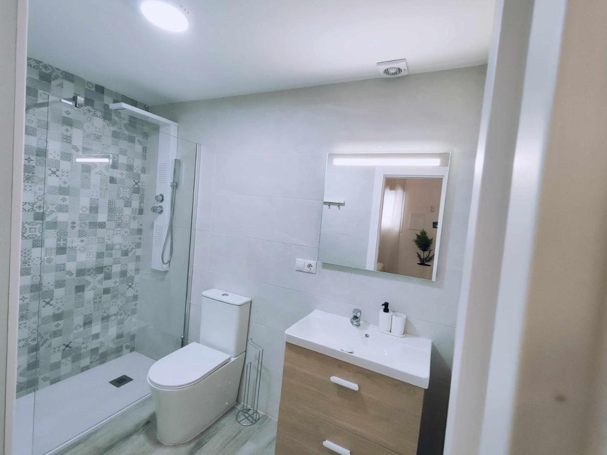 La Victoria Suites Malaga Exterior photo